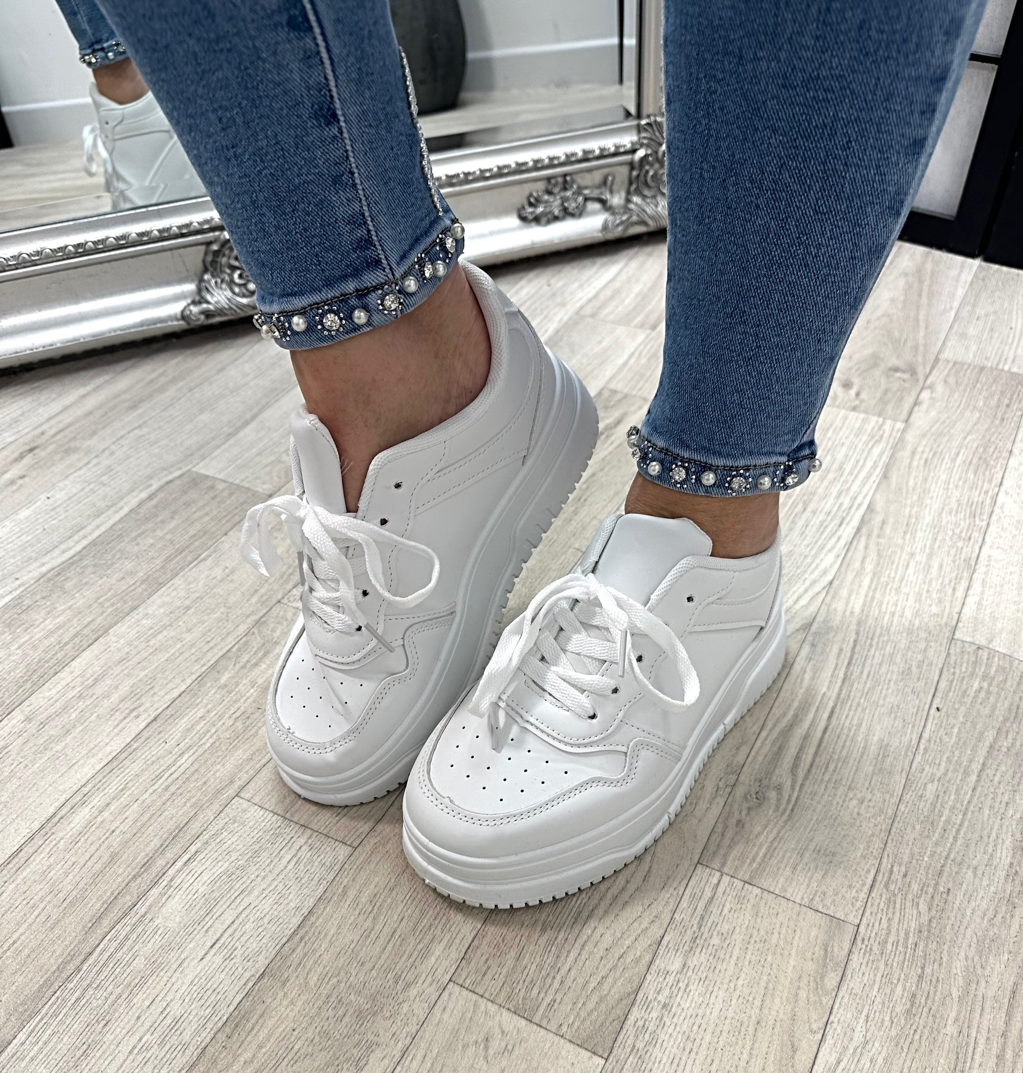 Alma Flatform Lace Up Trainers - Susie's Boutique