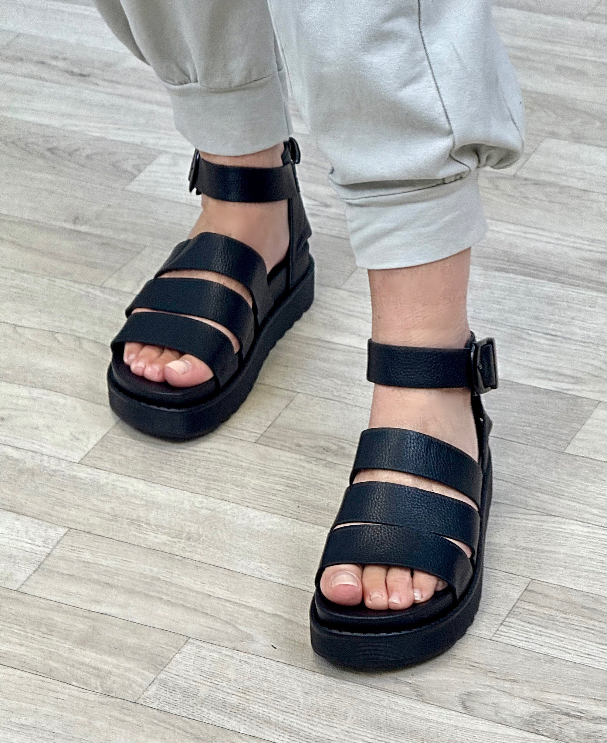 Sara Chunky Gladiator Sandals Black