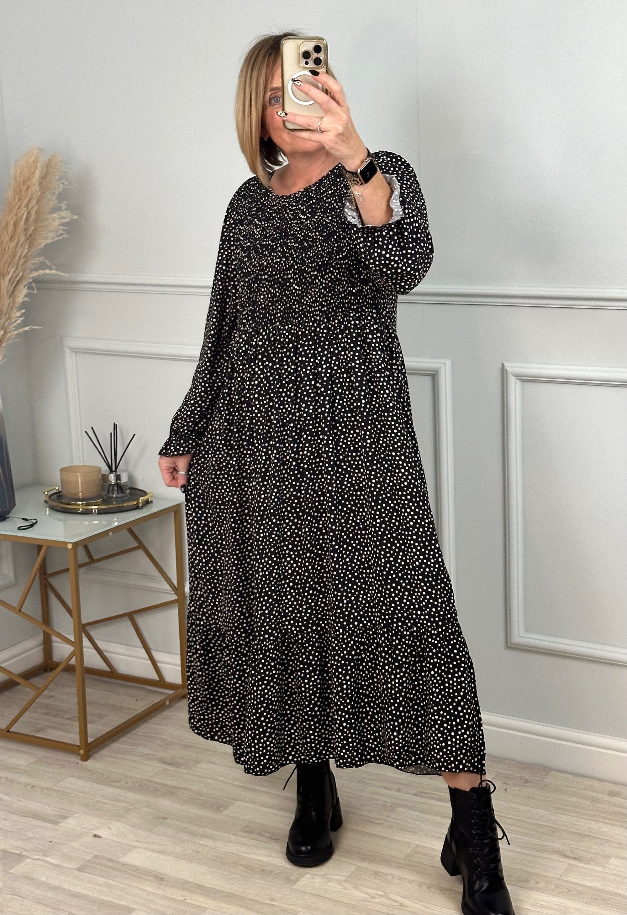 Leyla Sheered Polka Dress 10-16 Black - Susie's Boutique