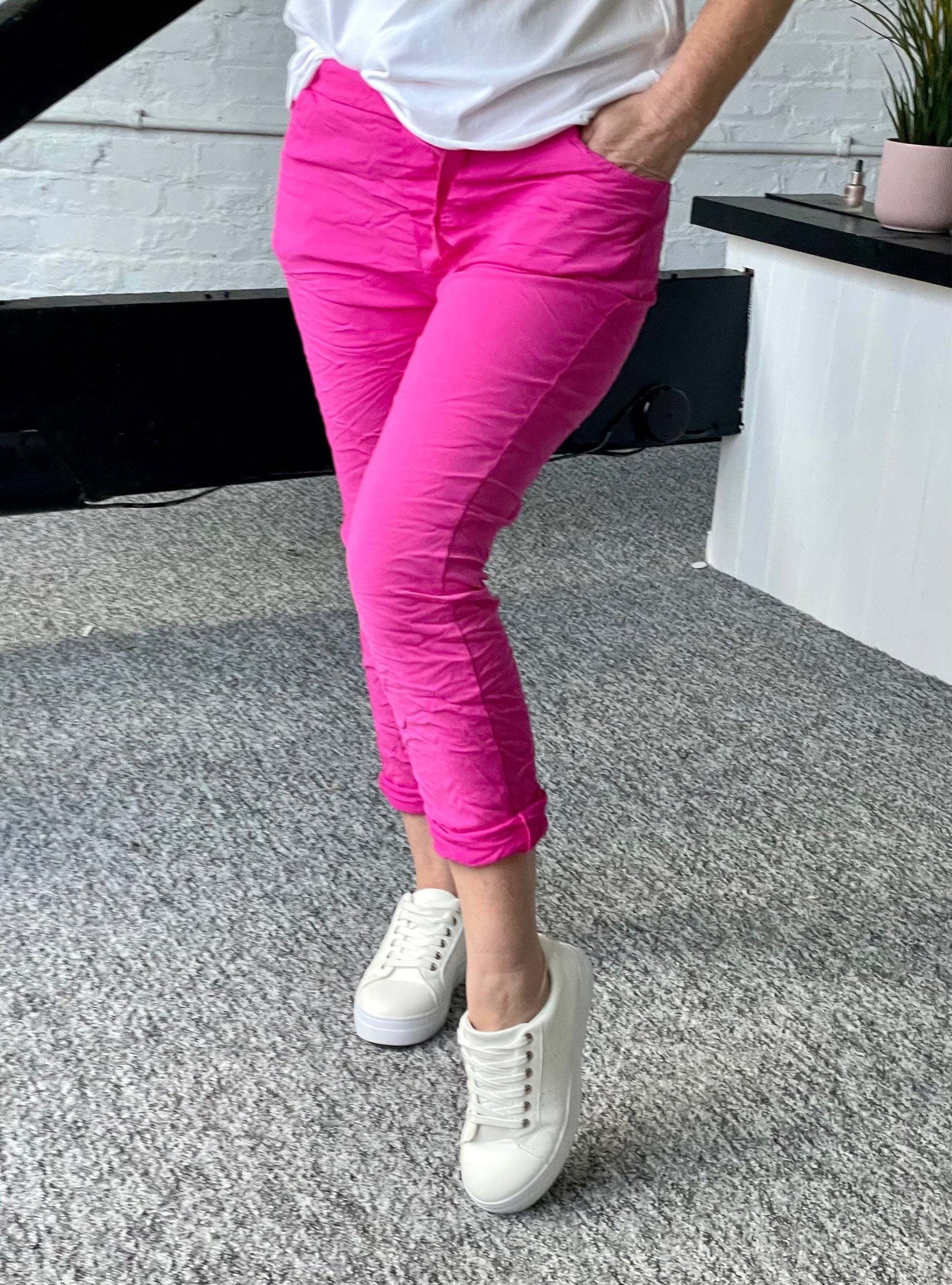 Julia Stretch Magic Trousers 8-22 Fushia