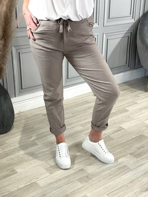 Julia Stretch Magic Trousers 8-22 Mocha