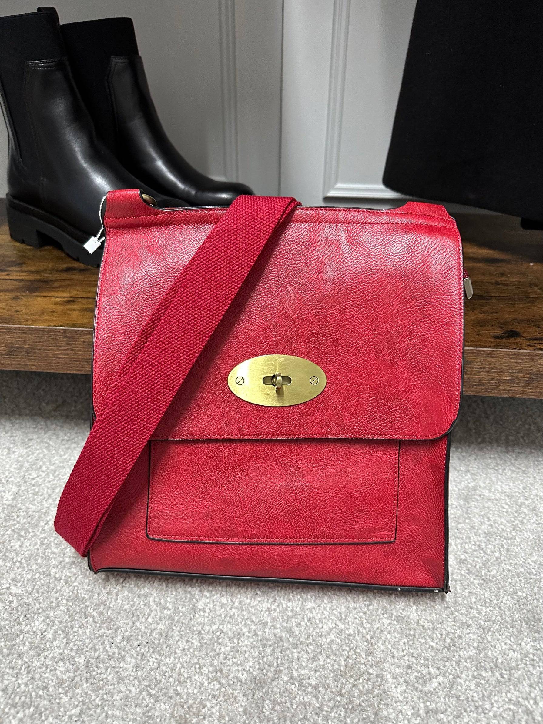 Tilly Messenger Crossbody Bag Red